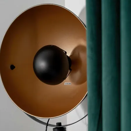 Elegant With Air Conditioning Near The Airport In By Renters *