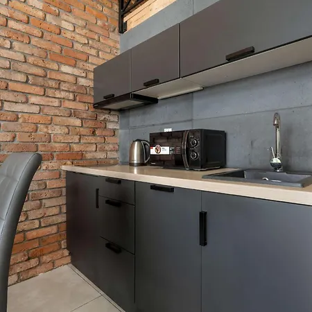 Апартаменты Elegant With Air Conditioning Near The Airport In By Renters *