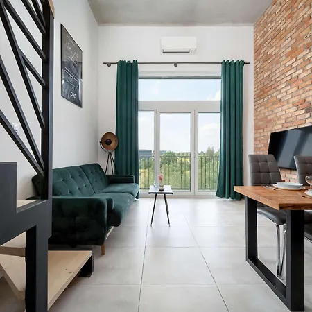 Elegant With Air Conditioning Near The Airport In By Renters * Wroclaw